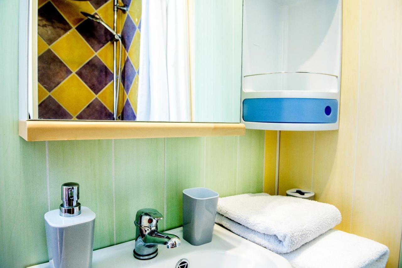 Hotel La Sainte Famille à Lourdes Extérieur photo