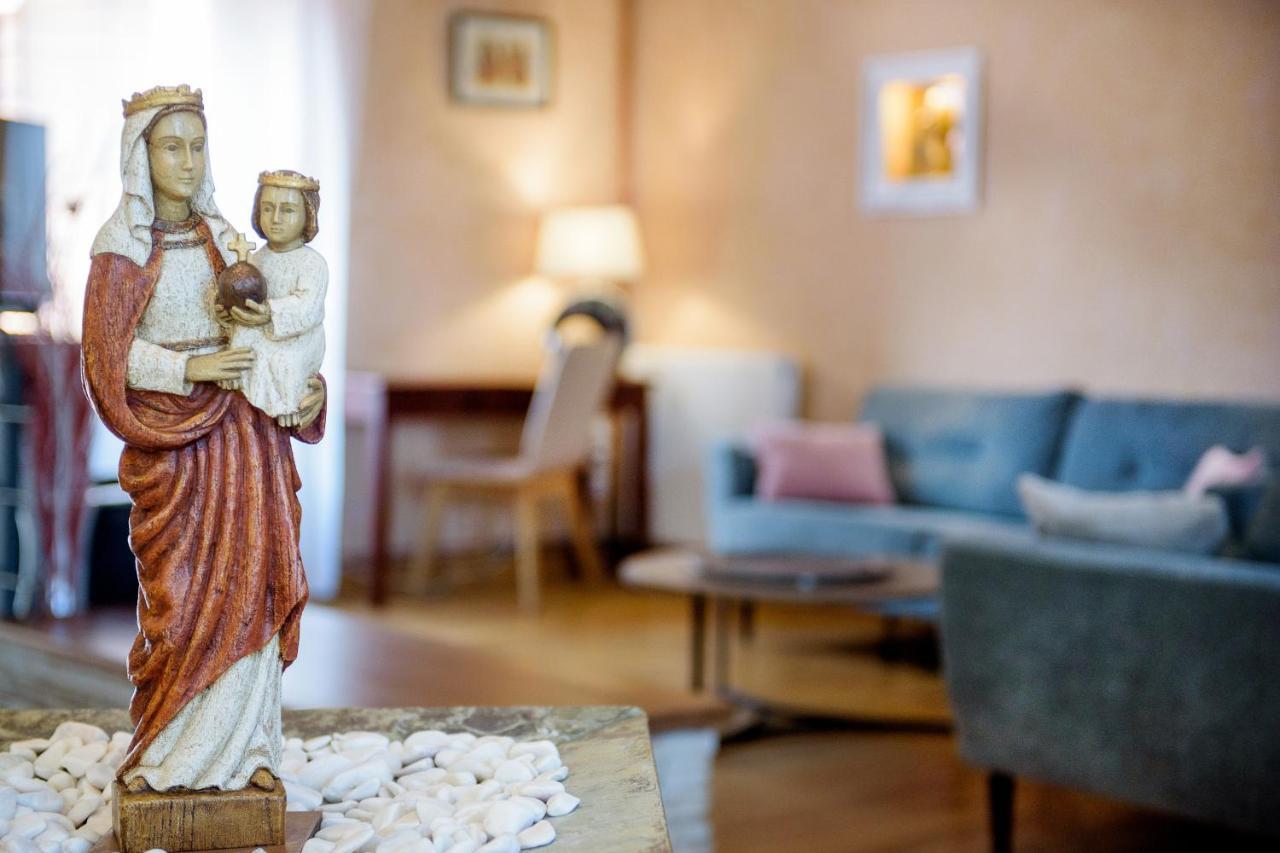 Hotel La Sainte Famille à Lourdes Extérieur photo