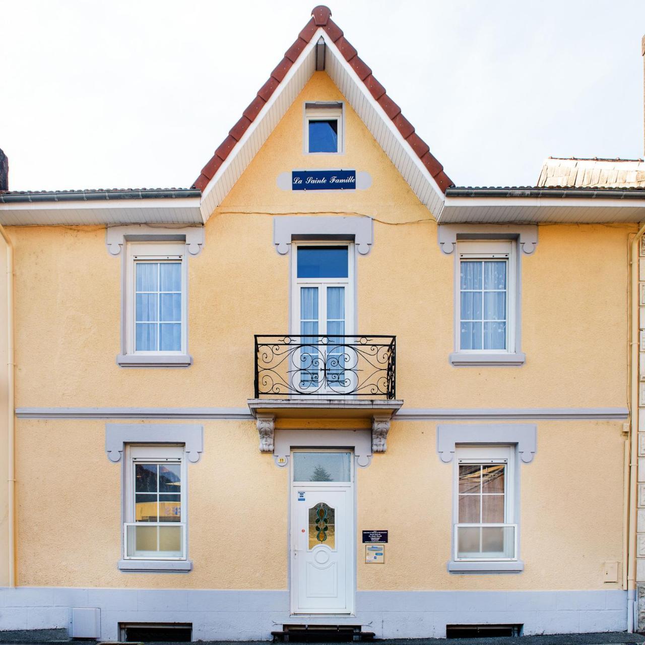 Hotel La Sainte Famille à Lourdes Extérieur photo